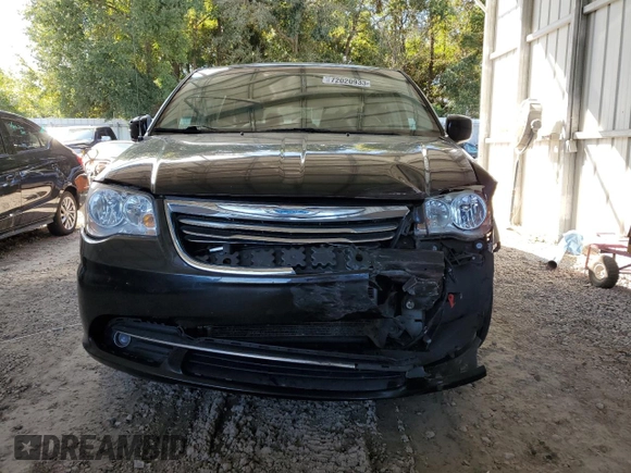 2015 Chrysler Town & Country Touring with VIN 2C4RC1BG7FR553161, listed as a Copart auction lot 72020933 with 154,381 mi miles and Salvage Title. Bid and sale history available at DreamBid. Image 5.