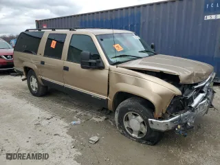 1999 Chevrolet Suburban with VIN 1GNFK16R3XJ560512, listed as a Copart auction lot 51801695 with 237,415 mi miles and Non Repairable. Bid and sale history available at carsss.com. Image 4.