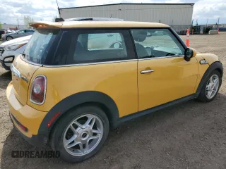 2009 MINI Hardtop S with VIN WMWMF73539TW85832, listed as a Copart auction lot 57343575 with 172,564 mi miles and Clean title. Bid and sale history available at DreamBid. Image 3.
