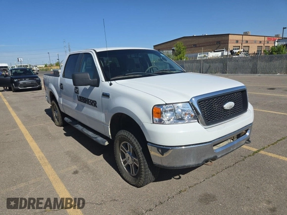 2008 Ford F-150 XLT z VIN 1FTPW14V38FA76863, wystawiony jako IAAI lot #42610373 z przebiegiem 178 671 mil mil oraz . Historia ofert i sprzedaży dostępna na DreamBid. Obrazek 54.