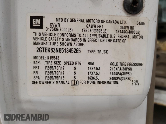 2005 GMC Sierra Denali z VIN 2GTEK63N851345265, wystawiony jako Copart lot #54933125 z przebiegiem 276 871 mil mil oraz Nie do naprawy. Historia ofert i sprzedaży dostępna na DreamBid. Obrazek 12.