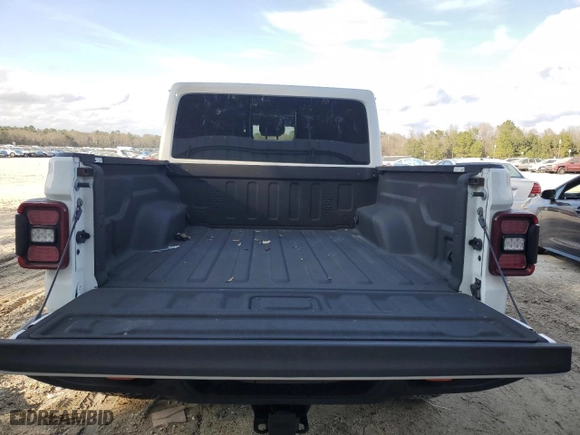 2021 Jeep Gladiator Mojave with VIN 1C6JJTEG2ML522066, listed as a Copart auction lot 45011955 with 30,475 mi miles and Salvage Title. Bid and sale history available at carsss.com. Image 6.