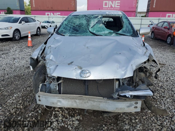 2009 Toyota Matrix S с VIN 2T1LE40E89C003801, выставлен на аукционе Copart как лот 56510195 с пробегом 179 987 миль миль и Списание • Salvage title. История ставок и продаж доступна на DreamBid. Изображение 5.