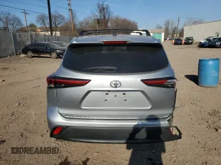 2022 Toyota Highlander L z VIN 5TDCZRBH2NS234381, wystawiony jako Copart lot #48407625 z przebiegiem 45 260 mil mil oraz Szkoda całkowita • Salvage title. Historia ofert i sprzedaży dostępna na DreamBid. Obrazek 6.