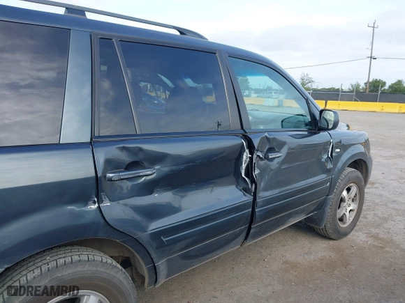 2006 Honda Pilot EX-L with VIN 2HKYF18536H538744, listed as a IAAI auction lot 42025277 with 203,012 mi miles. Bid and sale history available at carsss.com. Image 13.