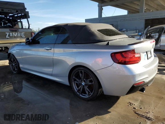2017 BMW M2 z VIN WBA2L1C30HV666718, wystawiony jako Copart lot #42501305 z przebiegiem Nie podano mil oraz Nie do naprawy • Non repairable. Historia ofert i sprzedaży dostępna na DreamBid. Obrazek 2.