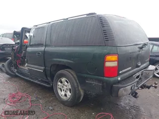 2003 Chevrolet Suburban LT with VIN 1GNFK16Z13R269812, listed as a IAAI auction lot 41532118 with 1 mi miles. Bid and sale history available at carsss.com. Image 3.