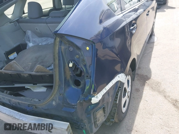 2015 Toyota Prius Four with VIN JTDKN3DU3F0421647, listed as a IAAI auction lot 41830343 with 223,297 mi miles. Bid and sale history available at carsss.com. Image 22.