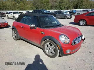 2009 MINI Convertible z VIN WMWMR335X9TU95073, wystawiony jako Copart lot #73690884 z przebiegiem 63 888 mil mil oraz Szkoda całkowita • Salvage title. Historia ofert i sprzedaży dostępna na DreamBid. Obrazek 4.