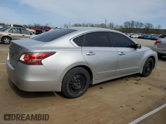 2015 Nissan Altima SV z VIN 1N4AL3AP9FC595825, wystawiony jako Copart lot #51223605 z przebiegiem 136 199 mil mil oraz Szkoda całkowita • Salvage title. Historia ofert i sprzedaży dostępna na DreamBid. Obrazek 3.