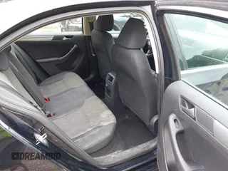 2017 Volkswagen Jetta S z VIN 3VW2B7AJ3HM303198, wystawiony jako IAAI lot #42651056 z przebiegiem 126 253 mil mil oraz . Historia ofert i sprzedaży dostępna na DreamBid. Obrazek 8.