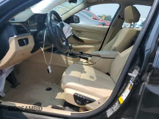 2014 BMW 3 Series 328i xDrive z VIN WBA3B5G55ENS10879, wystawiony jako Copart lot #58829515 z przebiegiem 107 414 mil mil oraz Szkoda całkowita • Salvage title. Historia ofert i sprzedaży dostępna na DreamBid. Obrazek 7.