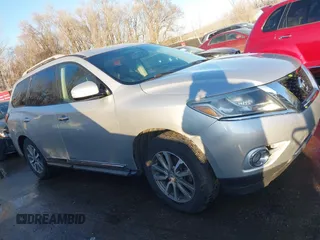 2013 Nissan Pathfinder SV with VIN 5N1AR2MM0DC638476, listed as a IAAI auction lot 41413391 with 120,743 mi miles. Bid and sale history available at carsss.com. Image 14.