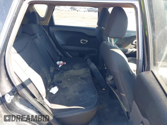2014 Kia Soul with VIN KNDJN2A29E7042800, listed as a IAAI auction lot 41782186 with 189,270 mi miles. Bid and sale history available at carsss.com. Image 8.