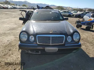1998 Mercedes-Benz E-Class with VIN WDBJF65F8WA591263, listed as a Copart auction lot 77790804 with 204,821 mi miles and Non Repairable. Bid and sale history available at carsss.com. Image 5.