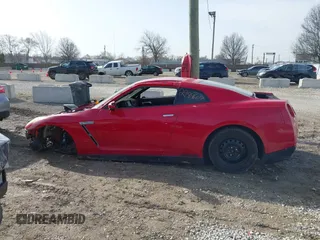 2010 Nissan GT-R Premium z VIN JN1AR5EF8AM231049, wystawiony jako IAAI lot #41834675 z przebiegiem Nie podano mil oraz . Historia ofert i sprzedaży dostępna na DreamBid. Obrazek 15.