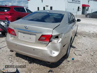 2010 Lexus ES 330 with VIN JTHBK1EG4A2390829, listed as a IAAI auction lot 42120535 with 111,764 mi miles and . Bid and sale history available at DreamBid. Image 4.