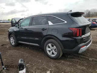 2024 Kia Sorento LX z VIN 5XYRG4JC0RG271831, wystawiony jako Copart lot #52711895 z przebiegiem 6 946 mil mil oraz Szkoda całkowita • Salvage title. Historia ofert i sprzedaży dostępna na DreamBid. Obrazek 2.