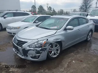 2015 Nissan Altima SL with VIN 1N4BL3AP7FC454420, listed as a IAAI auction lot 41666384 with 211,747 mi miles and . Bid and sale history available at carsss.com. Image 20.
