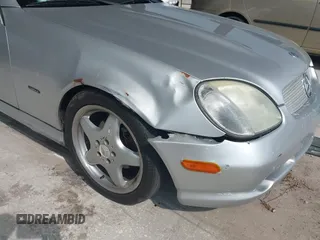 2001 Mercedes-Benz SLK 230 Kompressor с VIN WDBKK49F51F233449, выставлен на аукционе IAAI как лот 42485779 с пробегом 137 282 миль миль и . История ставок и продаж доступна на DreamBid. Изображение 6.