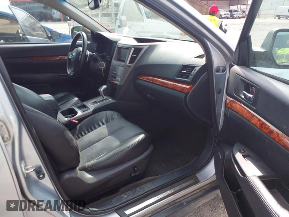 2012 Subaru Outback 2.5i Limited with VIN 4S4BRCKC3C3274928, listed as a IAAI auction lot 42150681 with 113,890 mi miles. Bid and sale history available at carsss.com. Image 5.