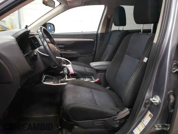 2017 Mitsubishi Outlander ES с VIN JA4AD2A33HZ015719, выставлен на аукционе Copart как лот 53526245 с пробегом 119 681 миль миль и Списание • Salvage title. История ставок и продаж доступна на DreamBid. Изображение 7.