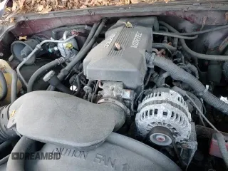 2000 Chevrolet Silverado 1500 с VIN 1GCEK14VXYE402067, выставлен на аукционе Copart как лот 85978574 с пробегом 185 618 миль миль и На запчасти • Non repairable. История ставок и продаж доступна на DreamBid. Изображение 13.