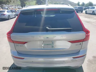 2022 Volvo XC60 Momentum with VIN YV4L12RK2N1052643, listed as a IAAI auction lot 41960135 with 64,280 mi miles. Bid and sale history available at carsss.com. Image 16.