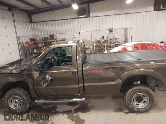 2016 Ford F-250 XLT with VIN 1FTBF2B60GEA32562, listed as a IAAI auction lot 42049024 with 43,020 mi miles and . Bid and sale history available at DreamBid. Image 14.