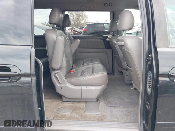 2004 Honda Odyssey EX-L with VIN 5FNRL18914B037976, listed as a IAAI auction lot 41893438 with Not Provided miles and . Bid and sale history available at DreamBid. Image 8.