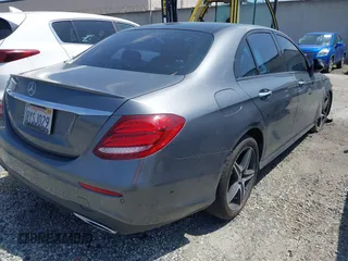 2018 Mercedes-Benz E-Class E 300 with VIN WDDZF4JB0JA433719, listed as a IAAI auction lot 41728360 with 46,848 mi miles. Bid and sale history available at carsss.com. Image 4.