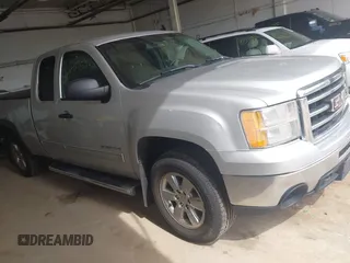 2013 GMC Sierra 1500 SLE z VIN 1GTR2VE79DZ269295, wystawiony jako IAAI lot #42544153 z przebiegiem 274 639 mil mil oraz . Historia ofert i sprzedaży dostępna na DreamBid. Obrazek 1.