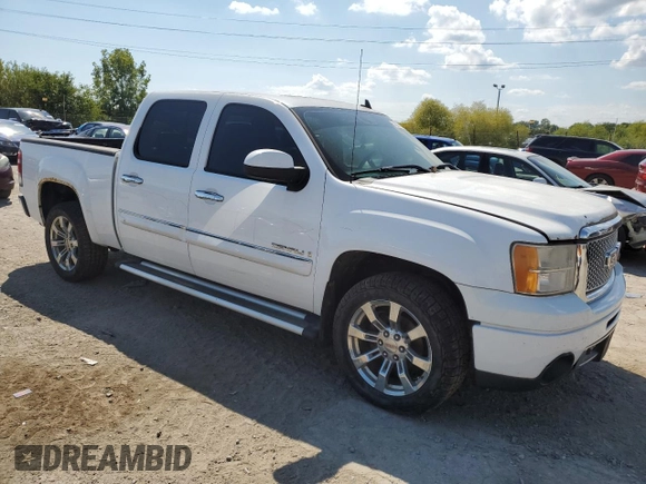 2007 GMC Sierra Denali z VIN 2GTEK638871658295, wystawiony jako Copart lot #70327344 z przebiegiem 179 080 mil mil oraz Szkody całkowita. Historia ofert i sprzedaży dostępna na DreamBid. Obrazek 4.