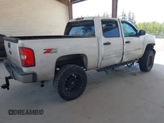 2008 Chevrolet Silverado 1500 LTZ with VIN 3GCEK13338G307620, listed as a IAAI auction lot 42117372 with 171,064 mi miles. Bid and sale history available at carsss.com. Image 4.
