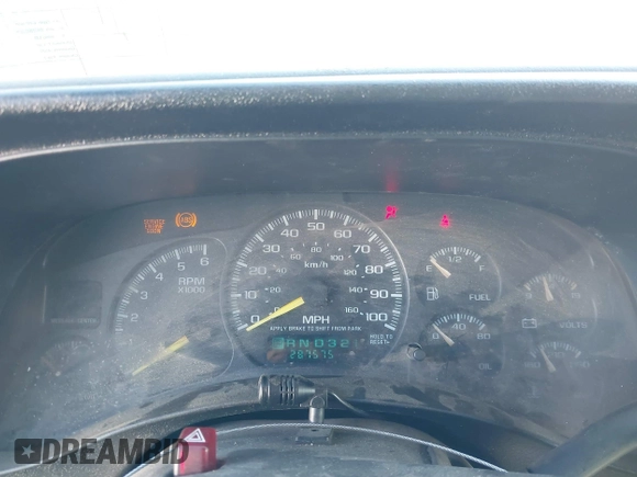 2001 Chevrolet Silverado 2500 with VIN 1GCGK29U21Z121197, listed as a IAAI auction lot 41426355 with 287,575 mi miles. Bid and sale history available at carsss.com. Image 7.