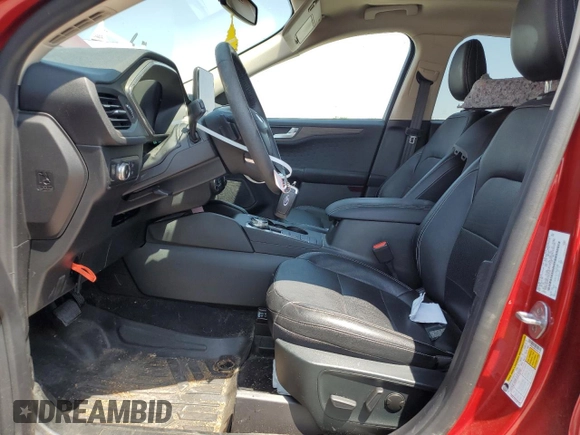 2020 Ford Escape Titanium with VIN 1FMCU9J98LUA58109, listed as a Copart auction lot 59397735 with 31,334 mi miles and Salvage title. Bid and sale history available at DreamBid. Image 7.