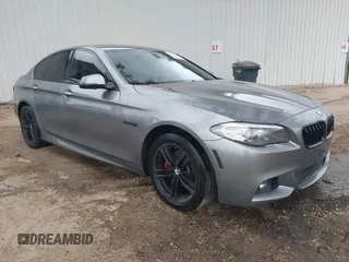 2016 BMW 5 Series 528i z VIN WBA5A5C50GG352744, wystawiony jako IAAI lot #41935590 z przebiegiem 126 531 mil mil oraz . Historia ofert i sprzedaży dostępna na DreamBid. Obrazek 1.