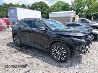 2023 Lexus RX 350 z VIN JTJCHMAA4P2007971, wystawiony jako IAAI lot #42465259 z przebiegiem 28 270 mil mil oraz . Historia ofert i sprzedaży dostępna na DreamBid. Obrazek 1.