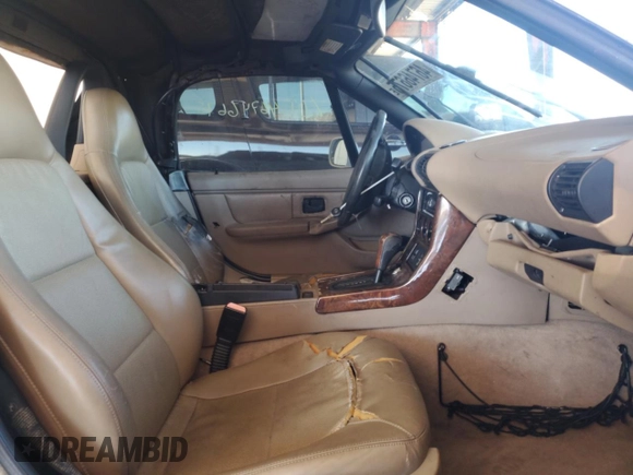 1999 BMW Z3 2.5 z VIN 4USCH9335XLG01572, wystawiony jako Copart lot #46746675 z przebiegiem Nie podano mil oraz Szkoda całkowita • Salvage title. Historia ofert i sprzedaży dostępna na DreamBid. Obrazek 7.