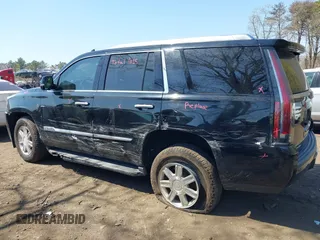 2019 Cadillac Escalade Luxury z VIN 1GYS4BKJ2KR214785, wystawiony jako IAAI lot #42026285 z przebiegiem 91 252 mil mil oraz . Historia ofert i sprzedaży dostępna na DreamBid. Obrazek 14.