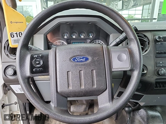 2012 Ford F-250 XL z VIN 1FT7X2B64CEC58701, wystawiony jako IAAI lot #42843909 z przebiegiem 215 931 mil mil oraz . Historia ofert i sprzedaży dostępna na DreamBid. Obrazek 25.