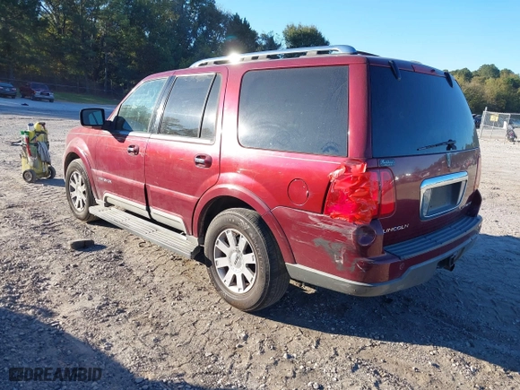 2004 Lincoln Navigator Luxury with VIN 5LMFU27R64LJ13317, listed as a IAAI auction lot 40598909 with 240,131 mi miles. Bid and sale history available at carsss.com. Image 3.