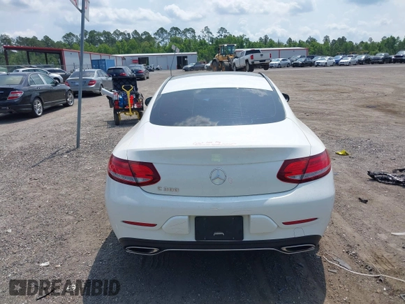 2018 Mercedes-Benz C 300 with VIN WDDWJ4JB1JF629561, listed as a IAAI auction lot 42190511 with 119,514 mi miles and . Bid and sale history available at DreamBid. Image 16.