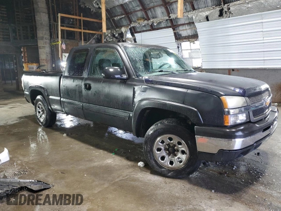2005 Chevrolet Silverado 1500 Work Truck z VIN 2GCEK19V351307212, wystawiony jako Copart lot #84217594 z przebiegiem 175 380 mil mil oraz Szkoda całkowita • Salvage title. Historia ofert i sprzedaży dostępna na DreamBid. Obrazek 4.