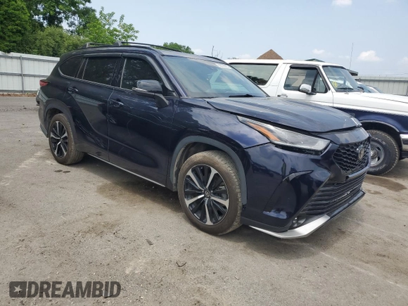 2021 Toyota Highlander XSE with VIN 5TDJZRBH0MS121857, listed as a Copart auction lot 60035365 with 73,316 mi miles and Salvage title. Bid and sale history available at DreamBid. Image 4.