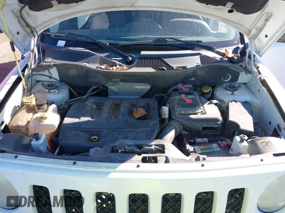 2014 Jeep Patriot Latitude with VIN 1C4NJPFB0ED719270, listed as a IAAI auction lot 40870355 with 207,613 mi miles and . Bid and sale history available at DreamBid. Image 10.