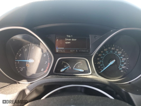 2012 Ford Focus Titanium with VIN 1FAHP3J24CL426637, listed as a Copart auction lot 50325275 with 177,543 mi miles and Salvage Title. Bid and sale history available at carsss.com. Image 9.