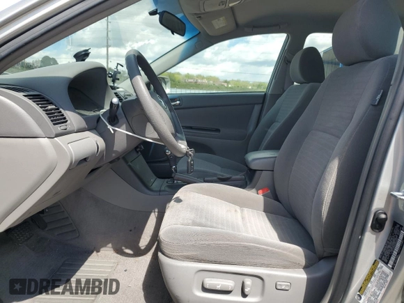 2005 Toyota Camry LE with VIN 4T1BE30K85U404527, listed as a Copart auction lot 56535345 with 74,472 mi miles and Salvage title. Bid and sale history available at DreamBid. Image 7.