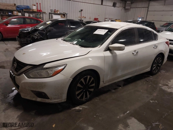 2018 Nissan Altima 2.5 SL with VIN 1N4AL3AP4JC260710, listed as a IAAI auction lot 41593136 with 133,367 mi miles. Bid and sale history available at carsss.com. Image 2.