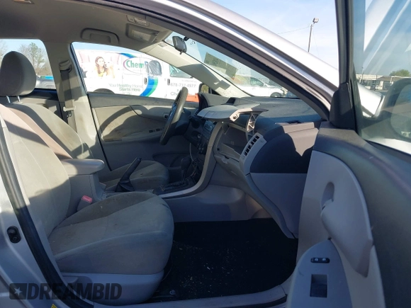 2012 Toyota Corolla L with VIN 2T1BU4EEXCC862368, listed as a IAAI auction lot 41829011 with 195,056 mi miles. Bid and sale history available at carsss.com. Image 5.